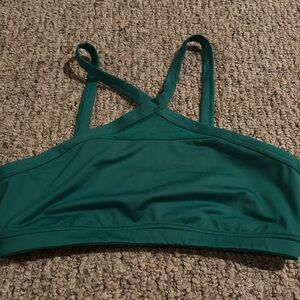 Very nice women’s sports bra green